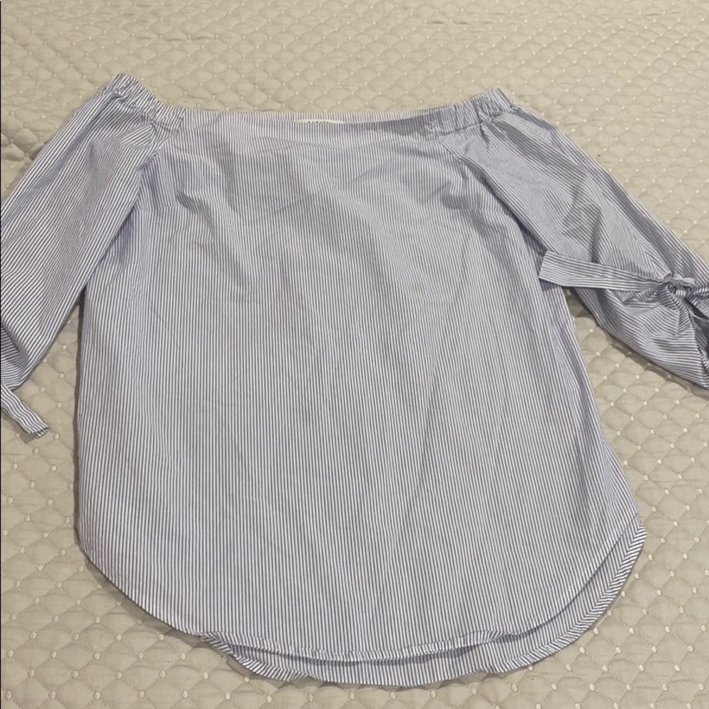 Aritzia/Babaton Top